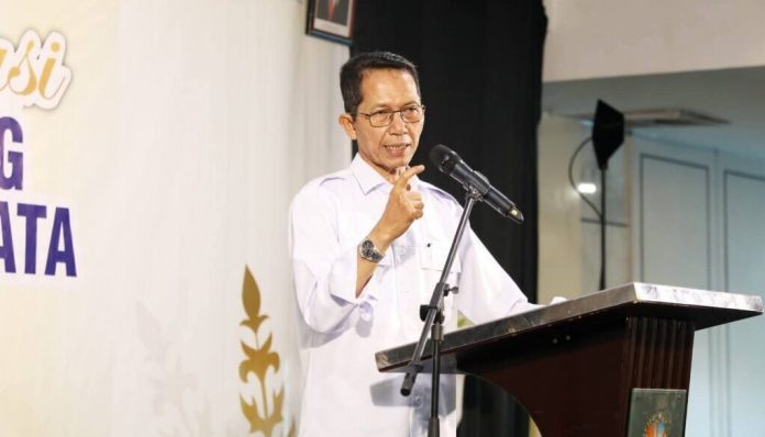 Wali Kota Batam sekaligus Kepala BP Batam, Amsakar Achmad,