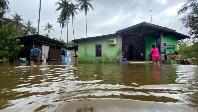 Banjir pesisir permukiman kampung Melayu Nongsa beberapa waktu lalu 