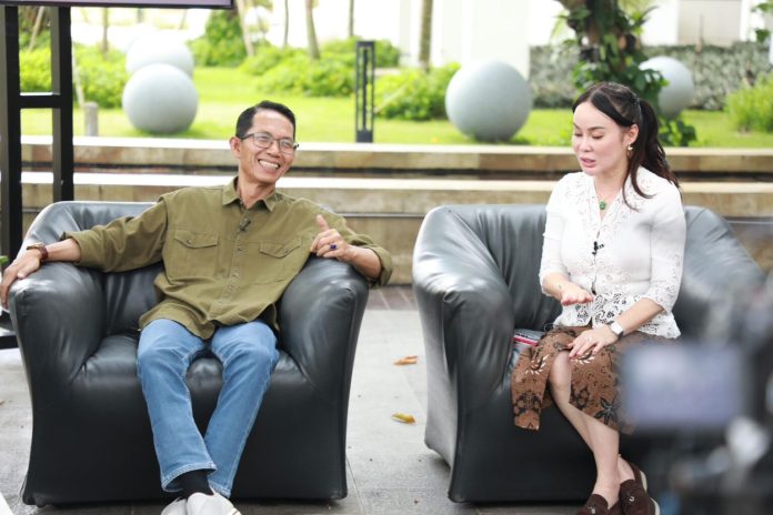 Wali Kota Batam, Amsakar Achmad, bersama Wakil Wali Kota Batam, Li Claudia Chandra. Dok HUMAS DISKOMINFO BATAM