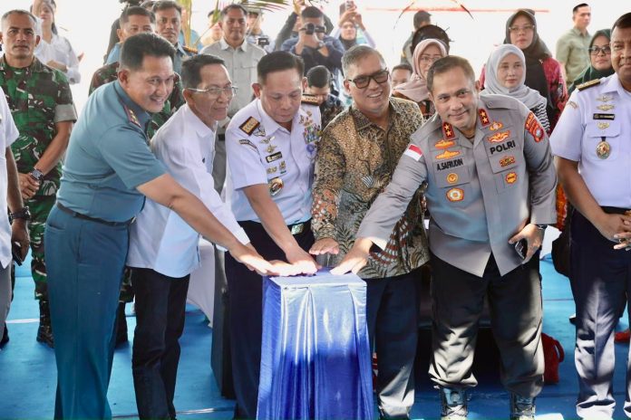  Wali Kota Batam, Amsakar Achmad,