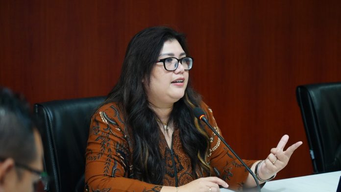 Anggota/Deputi Bidang Pelayanan Umum BP Batam Ariastuty Sirait. (Foto: dok Humas BP Batam)