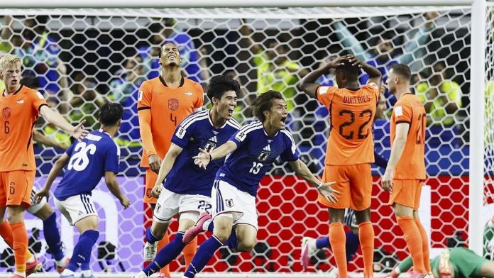 Hasil Belanda vs Jepang dengan skor 2-2.