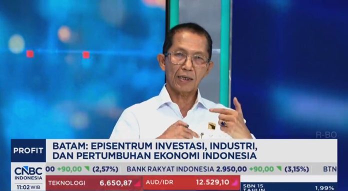 Wali Kota Batam ex-officio Kepala Badan Pengusahaan Batam, Amsakar Achmad, menjadi narasumber di CNBC Indonesia, Jumat (17/7/2026). TANGKAPAN LAYAR CNBC INDONESIA